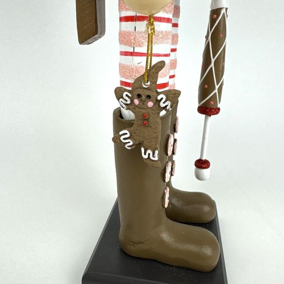 Holly Adler Hollywood Gingerbread Kisses Wooden Chef Christmas Nutcracker 17” - Picture 3 of 10